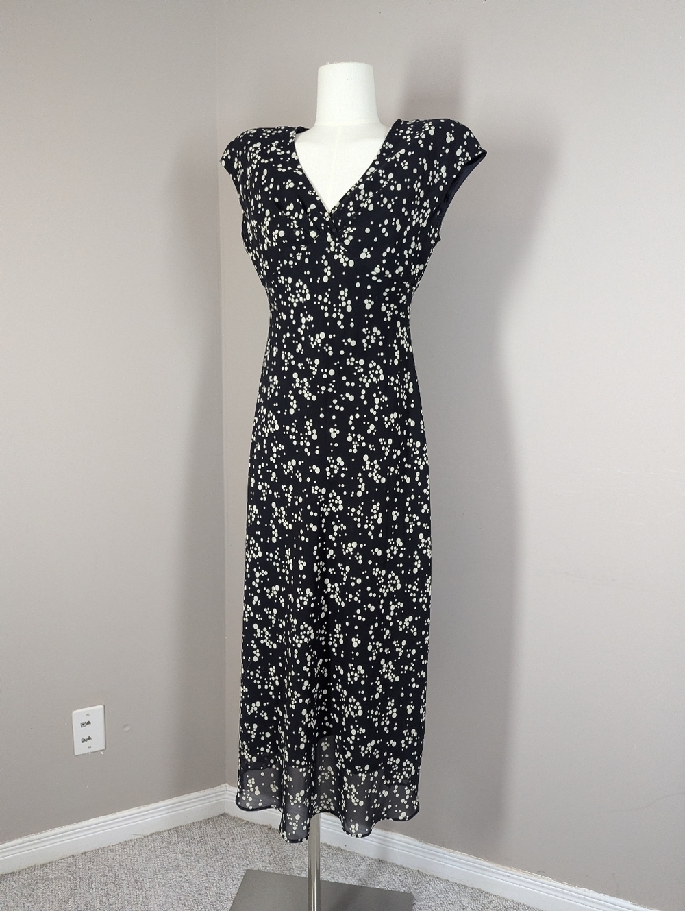 Bandolino Black White Midi Dress Size 6 Bias Cut Office Event Modest Dress